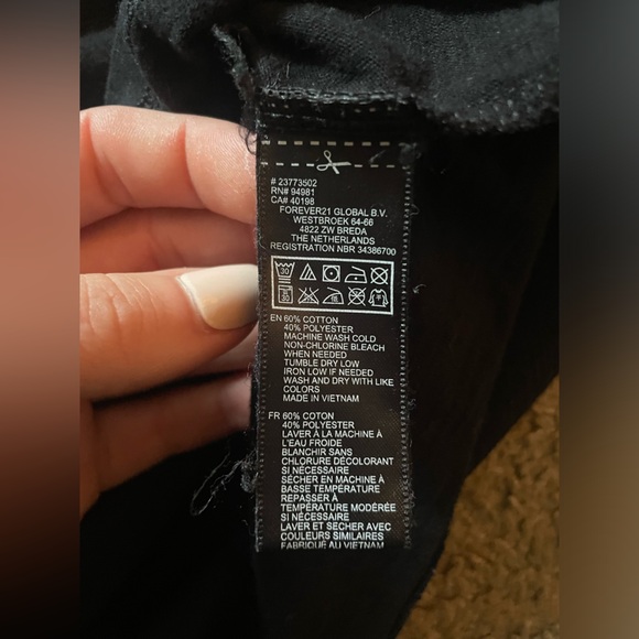 Forever 21 V-Neck Short-Sleeve Shirt - Picture 8 of 8